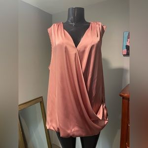 Women’s Plus Size Sleeveless Blouse ( 2XL )